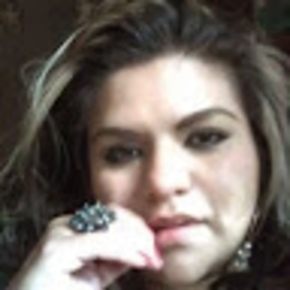 Meet your Posher, Beatriz